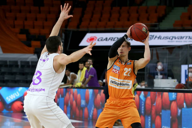 让人不禁猜 让人不禁猜